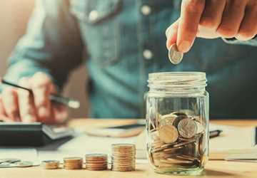 How to Save Money Without Compromising Your Lifestyle